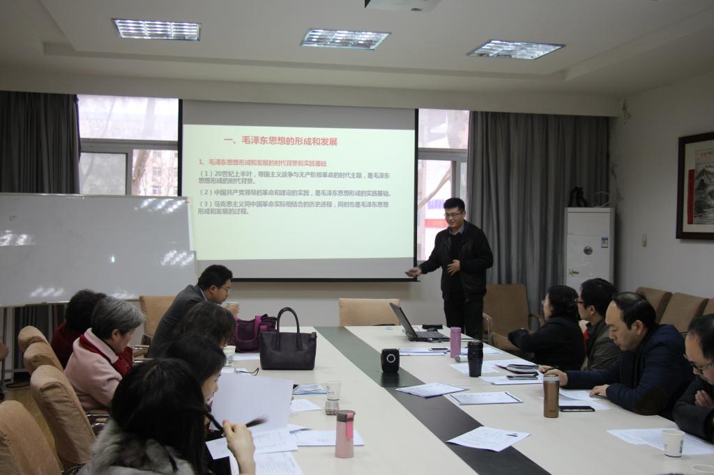 必赢官网举行2017年选聘新教师面试考核会 必赢官网举行2017年选聘新教师面试考核会