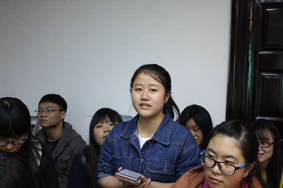 必赢中国官方网站师生座谈会顺利举行