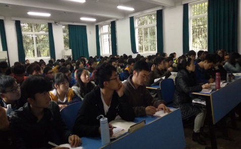 【党课第三讲】必赢官网党委书记侯志军教授为必赢官网分党校授课 【党课第三讲】必赢官网党委书记侯志军教授为必赢官网分党校授课