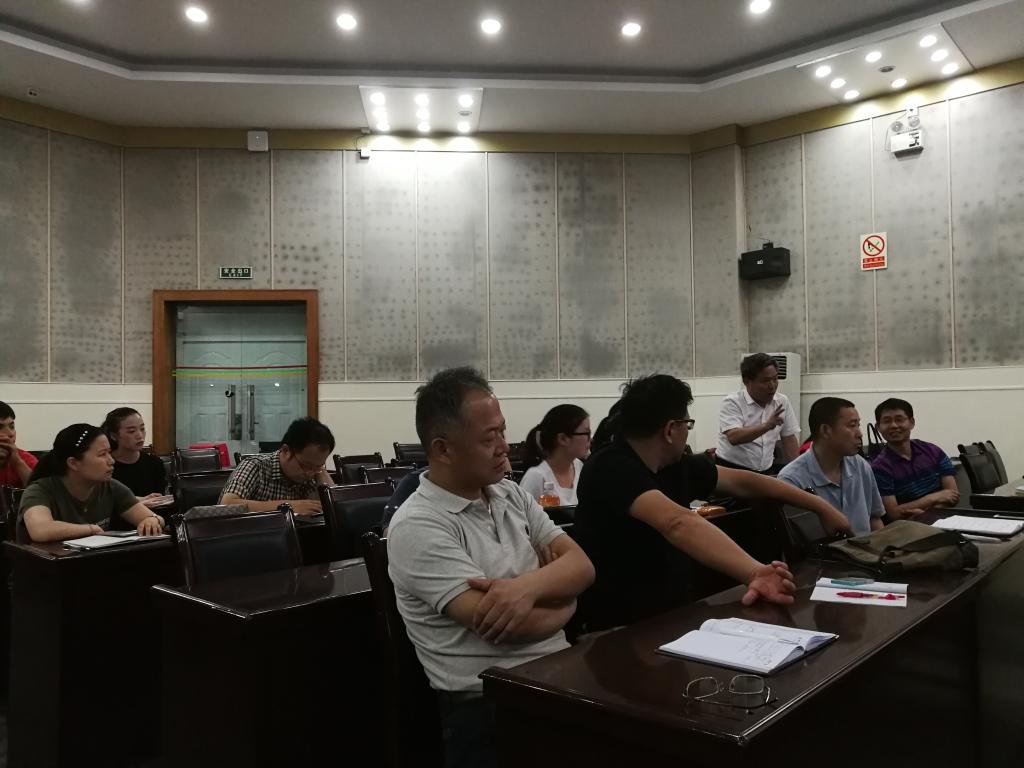陈大文教授做客必赢官网“名家讲坛”暨“思想道德修养与法律基础”集体备课会 陈大文教授做客必赢官网“名家讲坛”暨“思想道德修养与法律基础”集体备课会