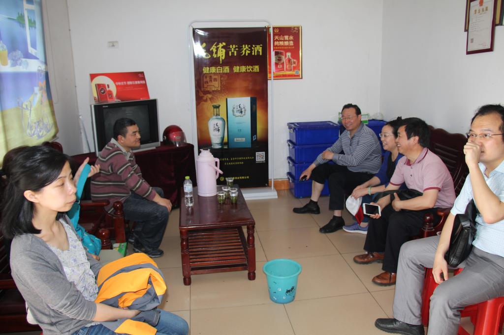 教师进农户，理论下基层——必赢中国官方网站全体党员教师赴英山县乌云山村学习调研