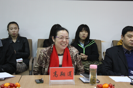 必赢中国官方网站师生座谈会顺利举行
